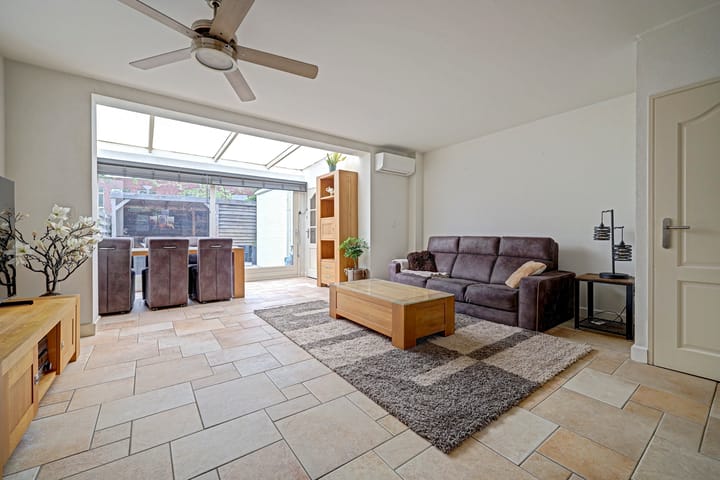 Tussenwoning te koop: Specht 25, Hoogvliet Rotterdam