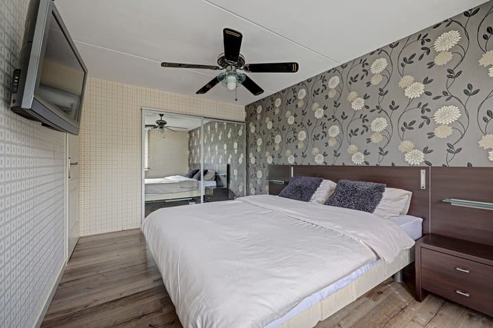 Tussenwoning te koop: Specht 25, Hoogvliet Rotterdam