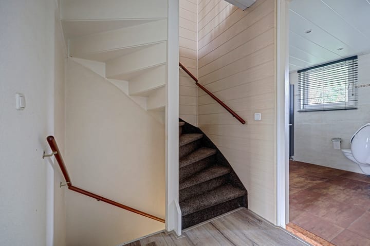Tussenwoning te koop: Specht 25, Hoogvliet Rotterdam