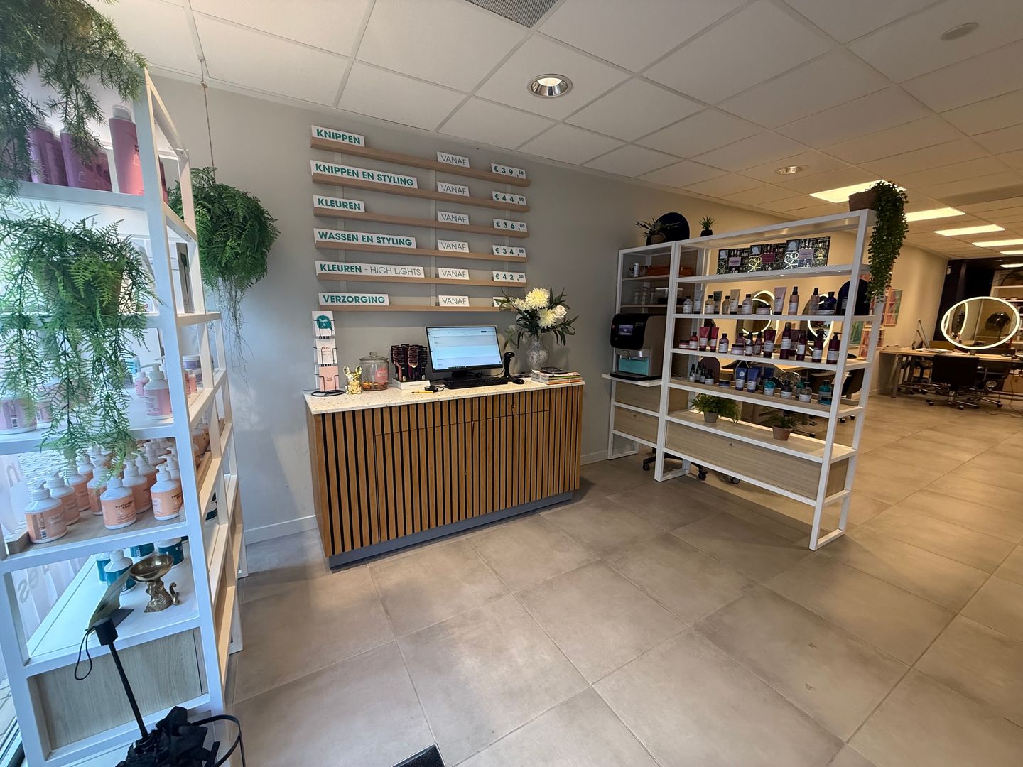 Bekijk foto 3 van Veestraat 45