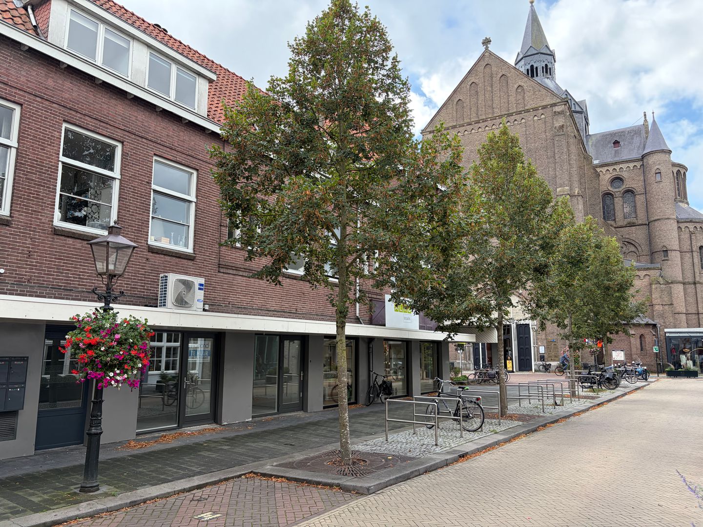 Bekijk foto 2 van Marktveld 65