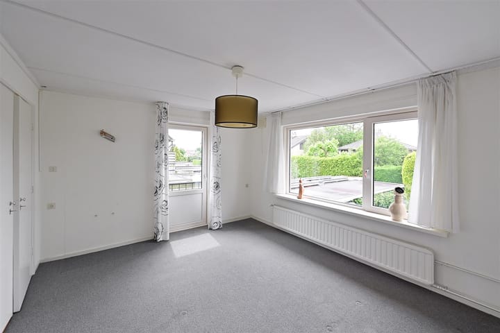 Twee-onder-één-kap te koop: Rading 102, Loosdrecht