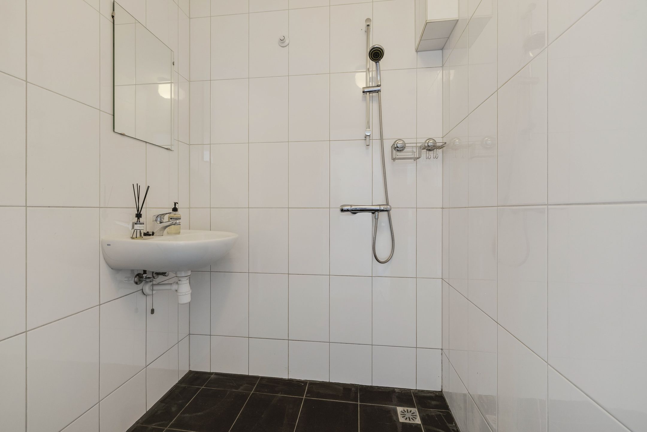 Photo 6 of Hellevoetstraat 35