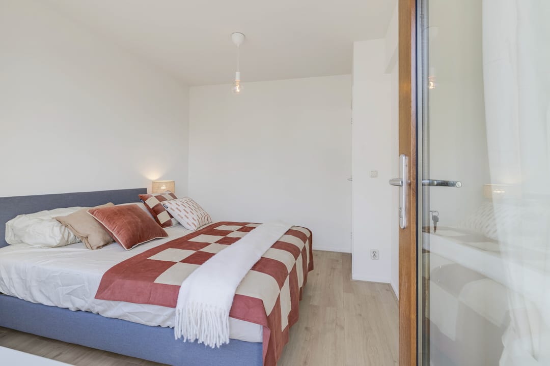Photo 13 of Hellevoetstraat 35