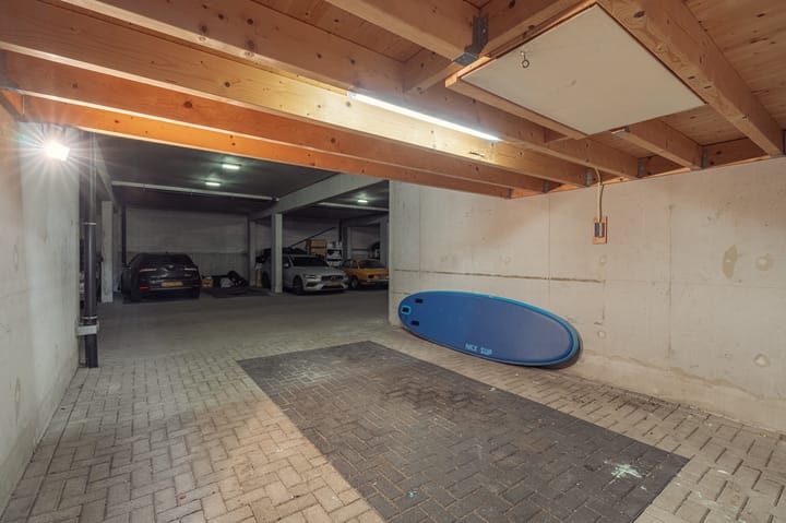 Tussenwoning te koop: Ertskade 51, Amsterdam