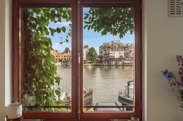 Tussenwoning te koop: Ertskade 51, Amsterdam