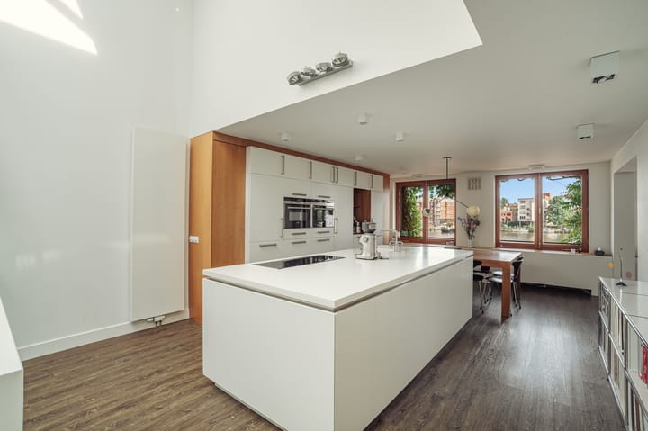 Tussenwoning te koop: Ertskade 51, Amsterdam