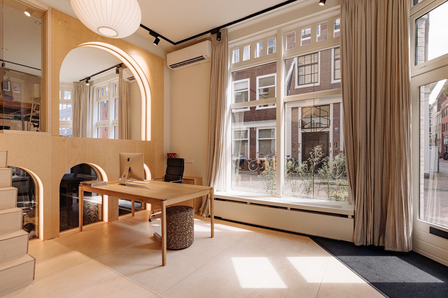 Bekijk foto 3 van Oude Looiersstraat 44
