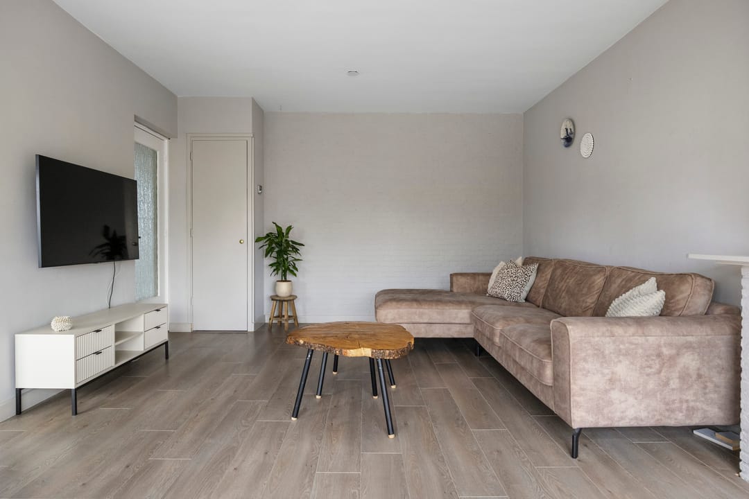 Photo 11 of Stadswal 14-D