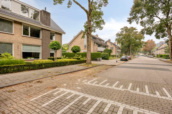 Photo 4 of Van Kalmthoutlaan 44