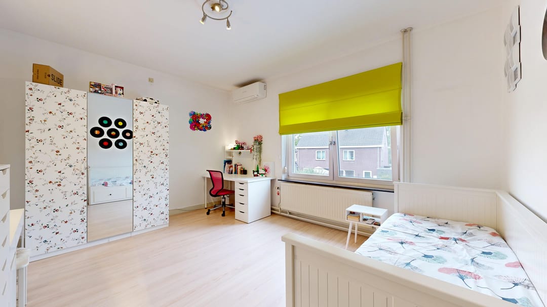 Photo 23 of Kerkraderstraat 19