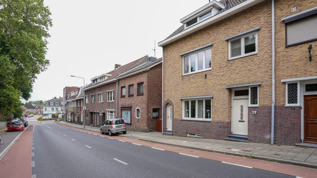 Photo 41 of Kerkraderstraat 19