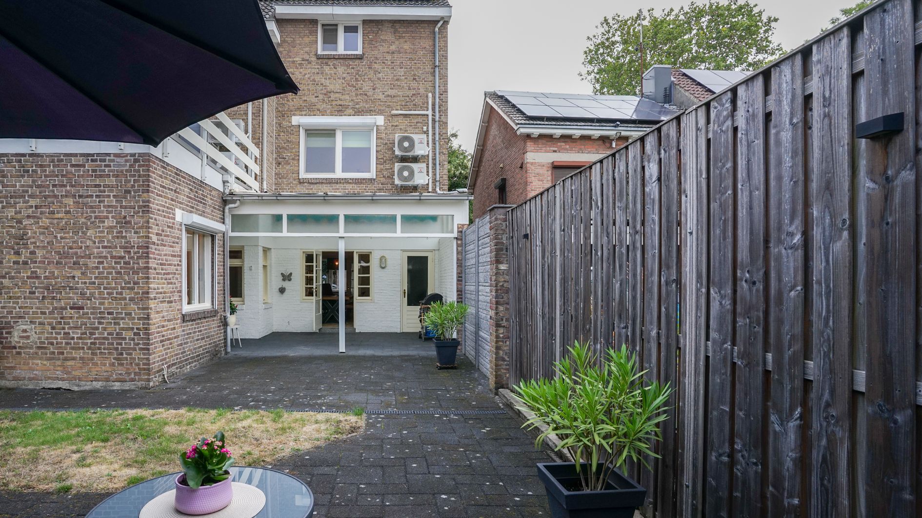 Photo 36 of Kerkraderstraat 19