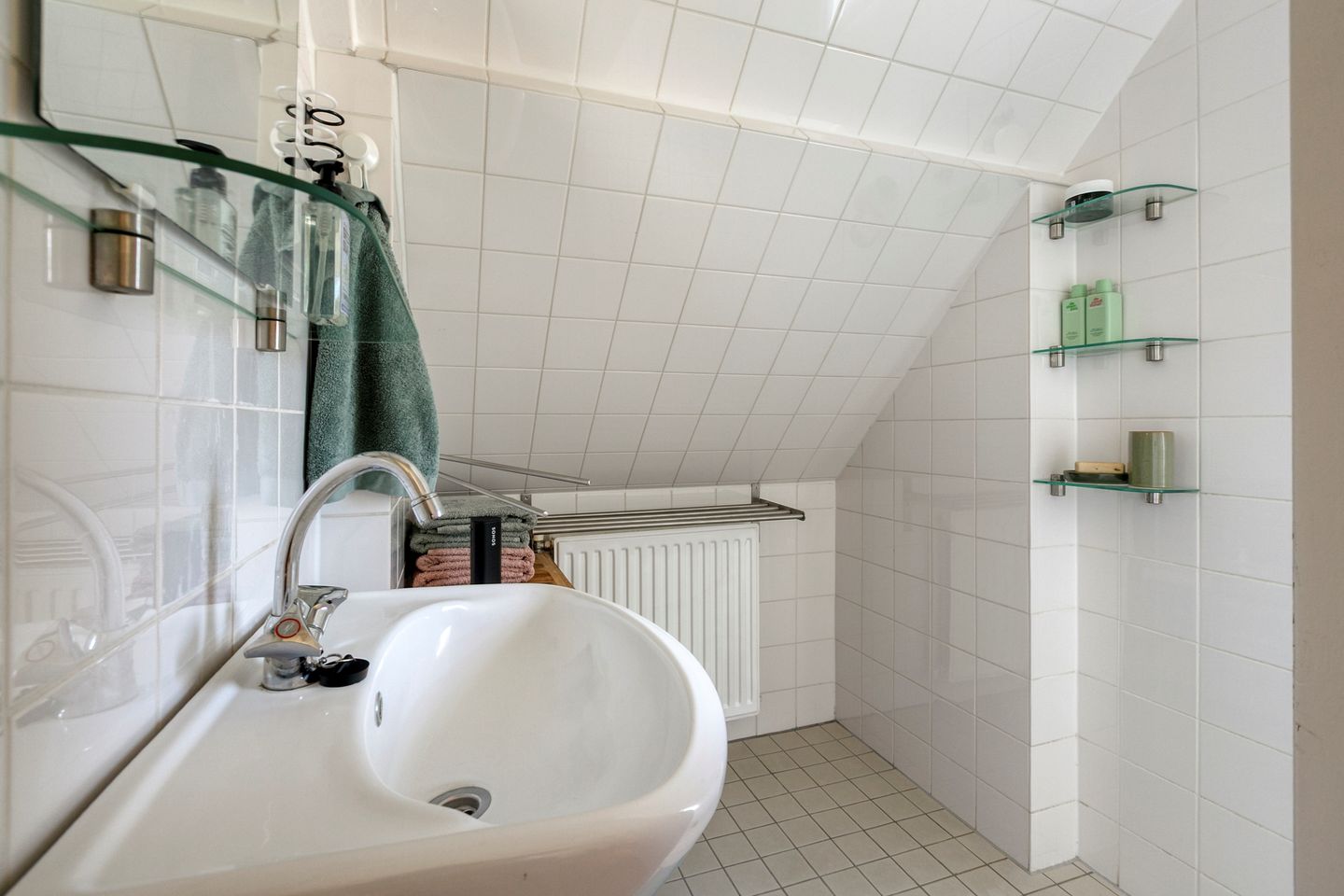 Photo 19 of Distelachterstraat 2