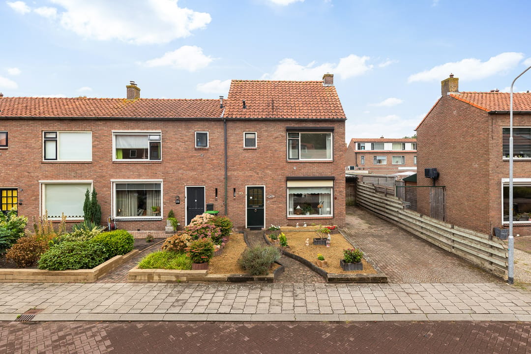 Photo 1 of Herbert van Puttenweg 23