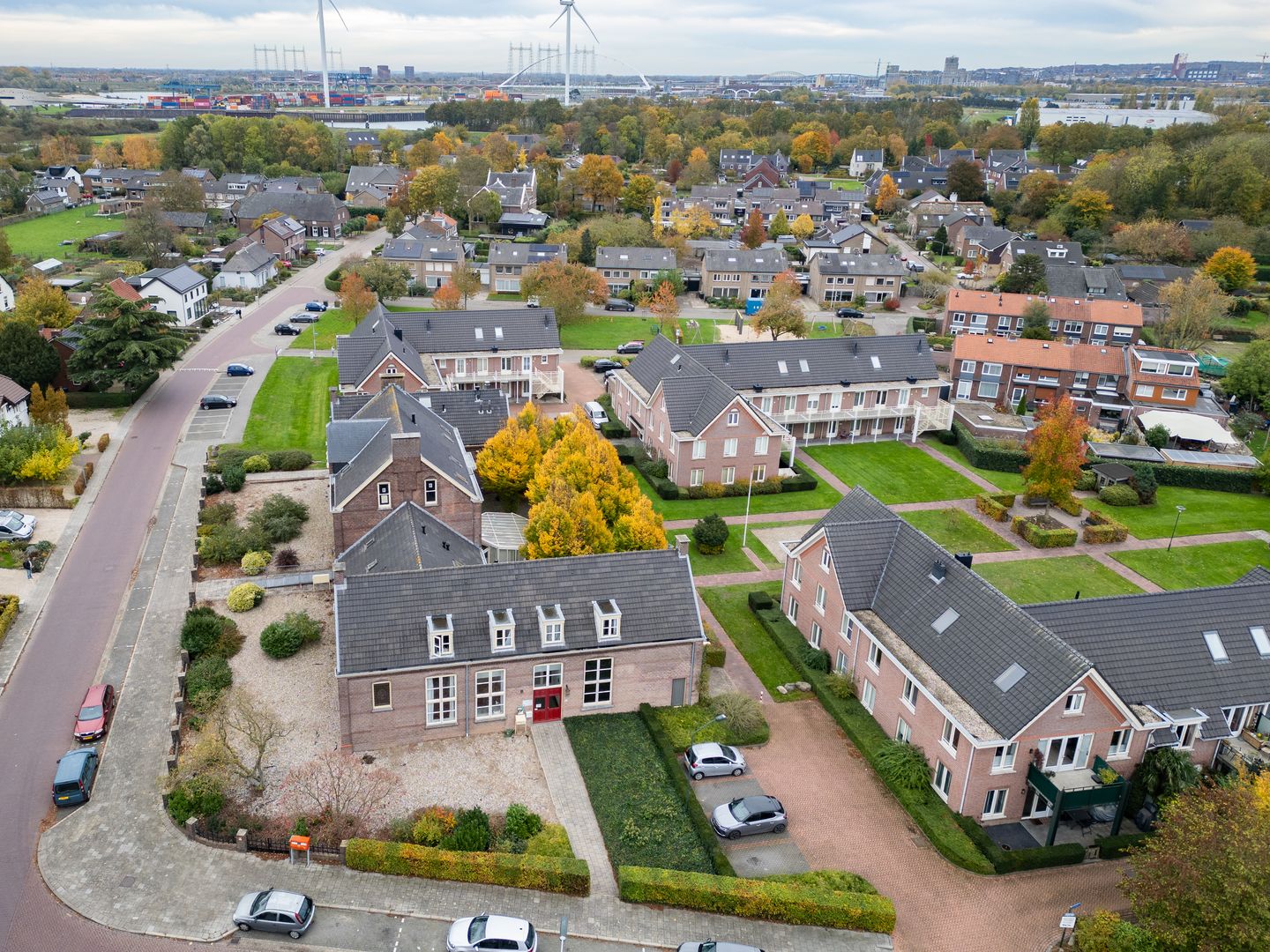 Bekijk foto 3 van Pastoor van der Marckstraat 14