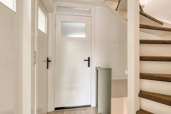 Tussenwoning te koop: Wogmeerstraat 7, Hoofddorp