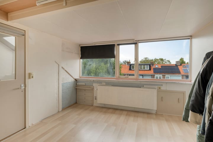 Tussenwoning te koop: Wogmeerstraat 7, Hoofddorp