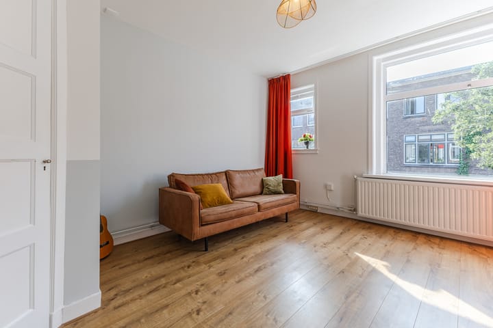 Photo 2 of Isaäk Hoornbeekstraat 62