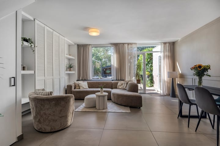 Tussenwoning te koop: Kruiszwin 1253, Julianadorp