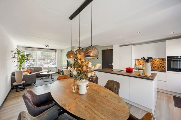 Tussenwoning te koop: de Leuper 25, Schinveld