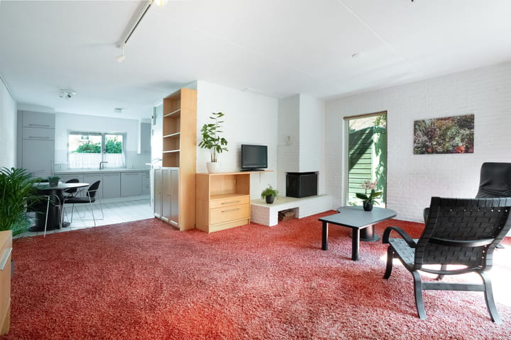 Twee-onder-één-kap te koop: Gladiolenstraat 8, Wageningen
