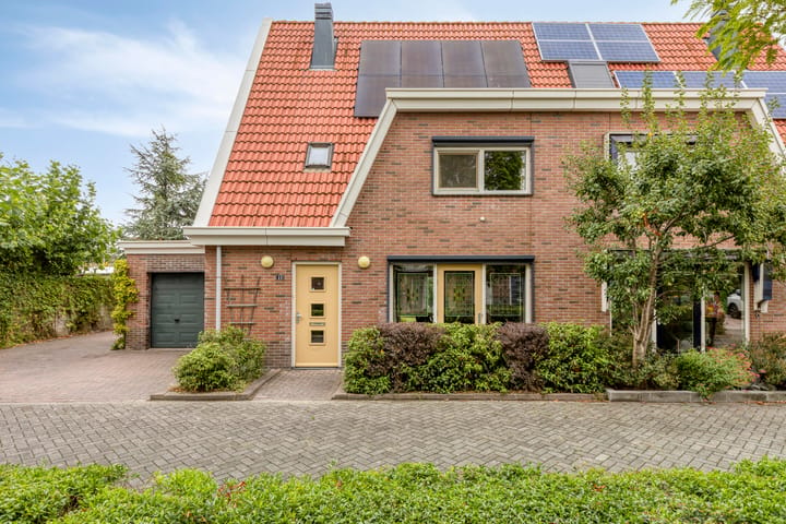 Foto 4 van Neeltje Lokerseland 40