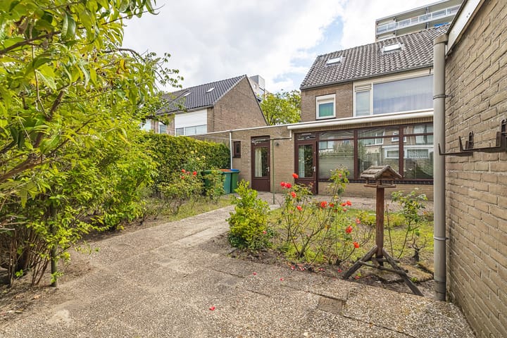 Tussenwoning te koop: Roeselarestraat 49, Breda