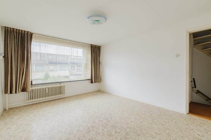 Tussenwoning te koop: Roeselarestraat 49, Breda