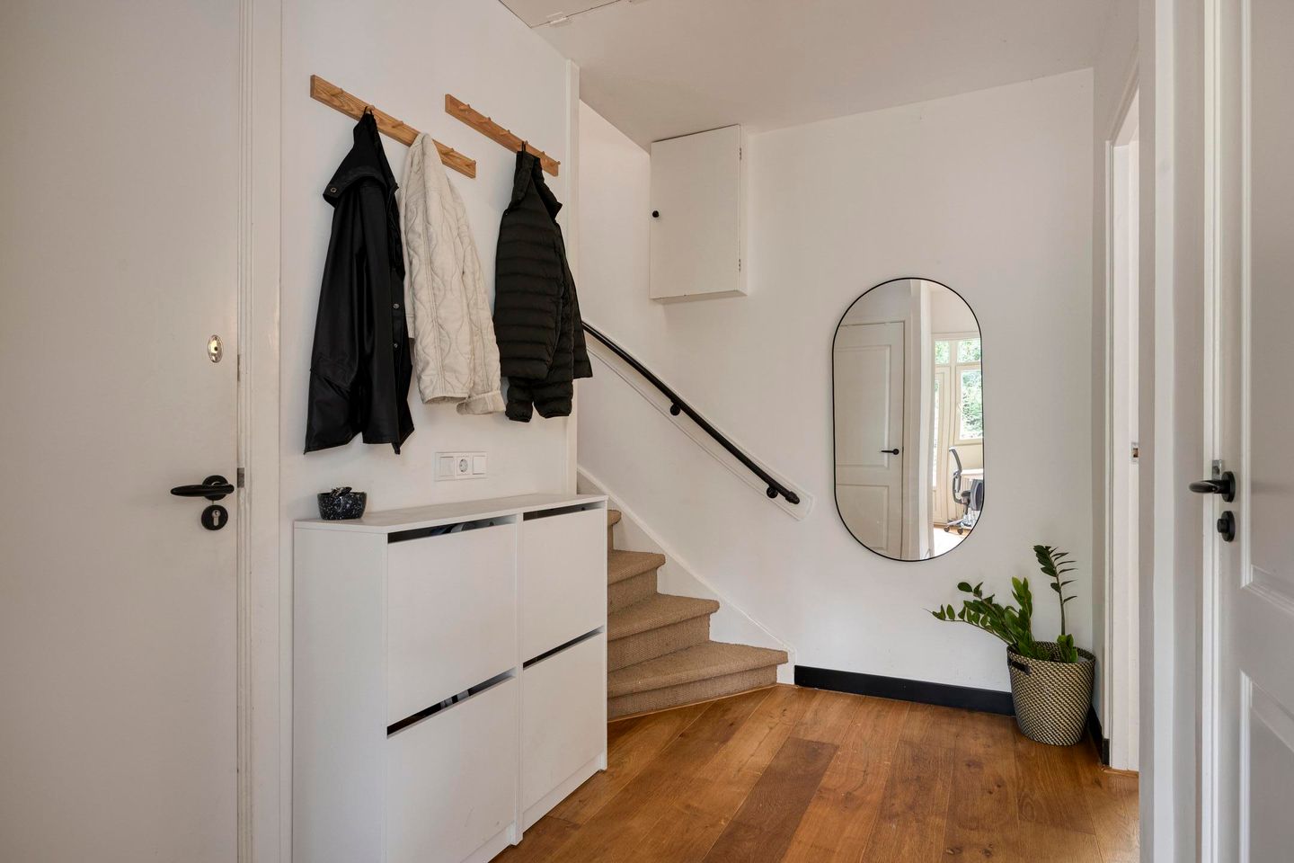 Photo 5 of Van Nideckstraat 20-B01