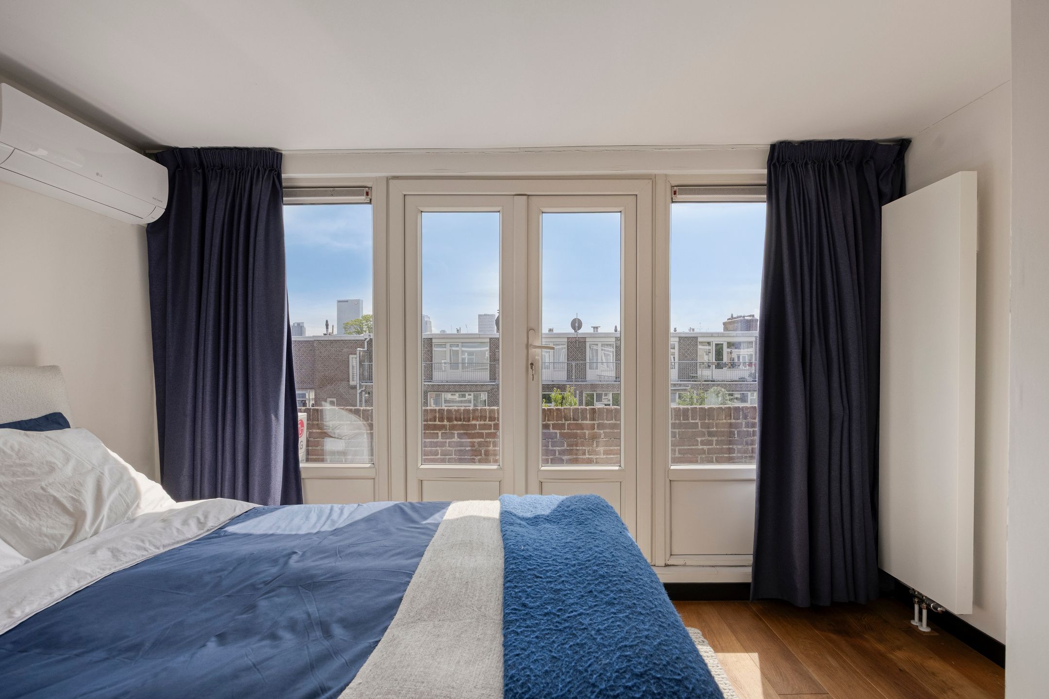 Photo 24 of Van Nideckstraat 20-B01