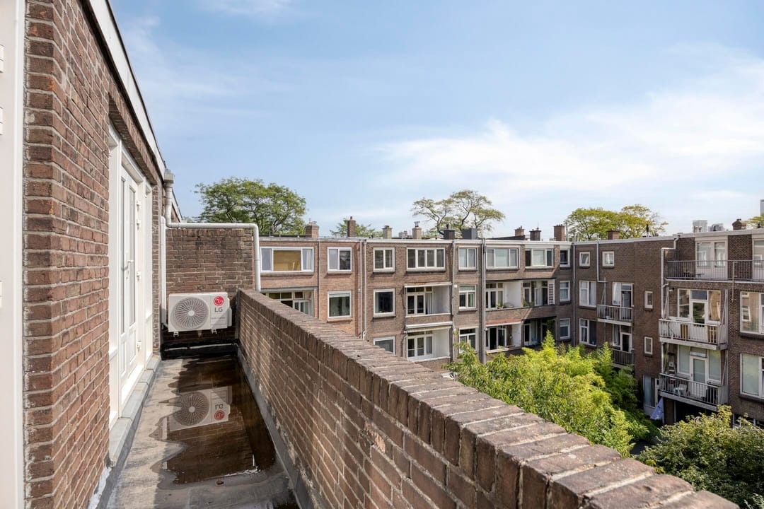 Photo 26 of Van Nideckstraat 20-B01