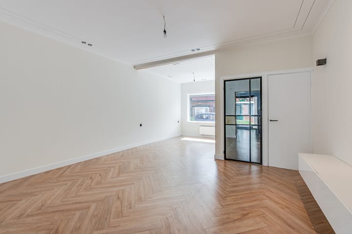 Tussenwoning te koop: Bakkerstraat 103, Hilversum