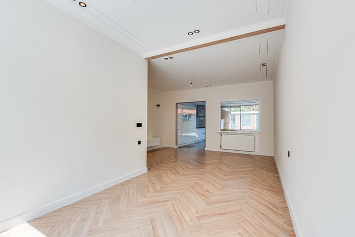 Tussenwoning te koop: Bakkerstraat 103, Hilversum