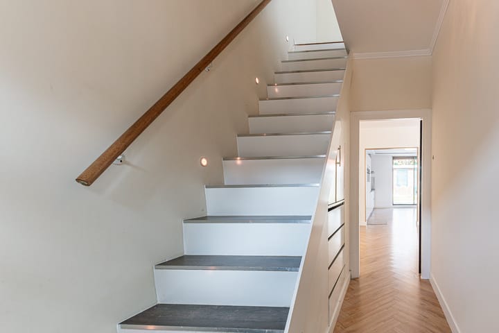 Tussenwoning te koop: Bakkerstraat 103, Hilversum