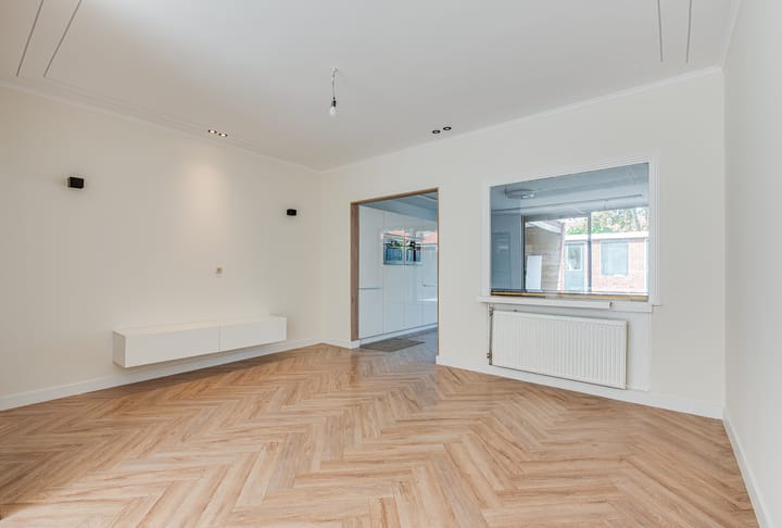 Tussenwoning te koop: Bakkerstraat 103, Hilversum
