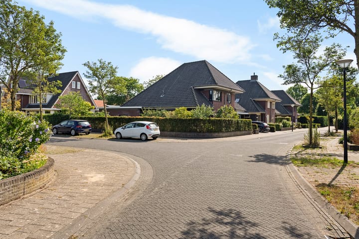 Photo 3 of De Lange Garde 46