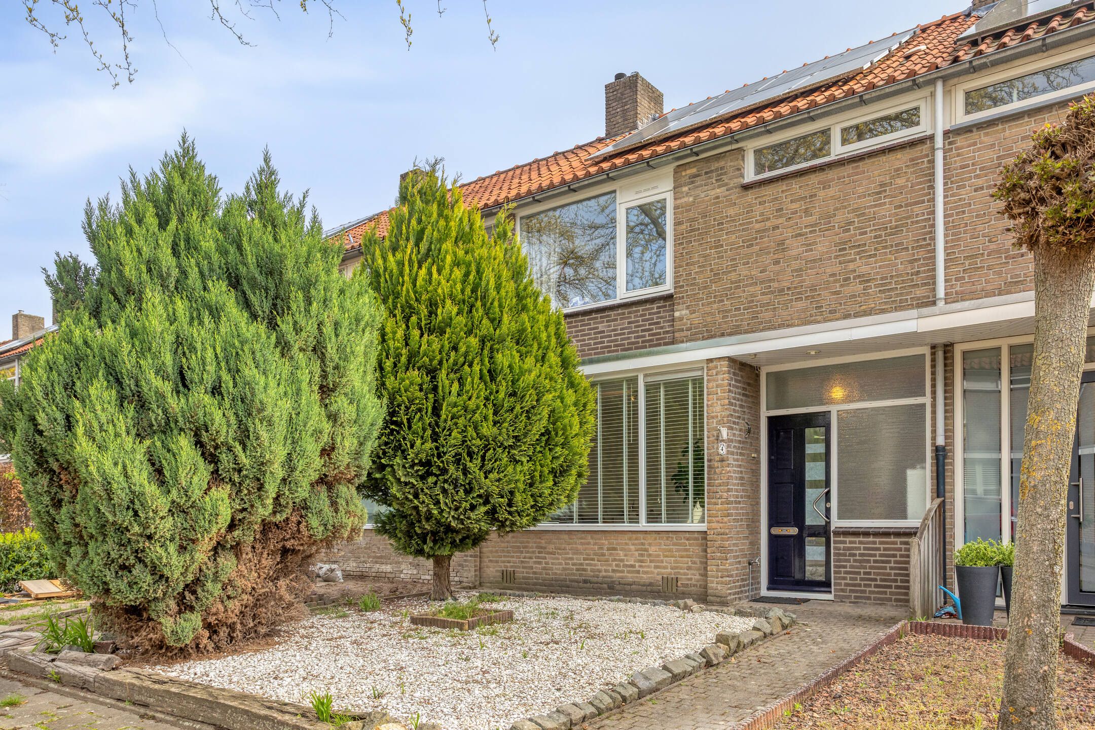 van Aitzemastraat 4