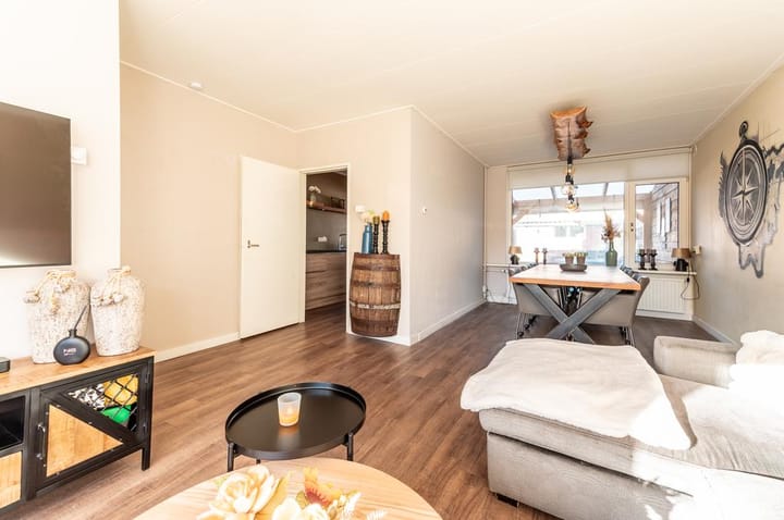 Hoekwoning te koop: Reigerstraat 1, Ermelo