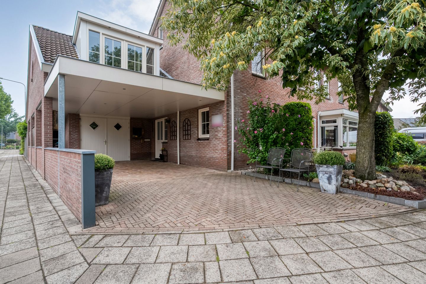 Photo 5 of Hoefblad 44