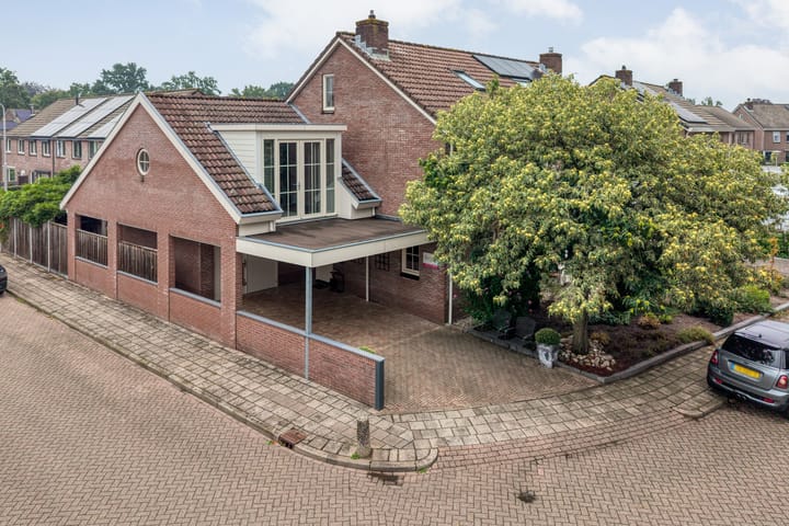 Photo 4 of Hoefblad 44