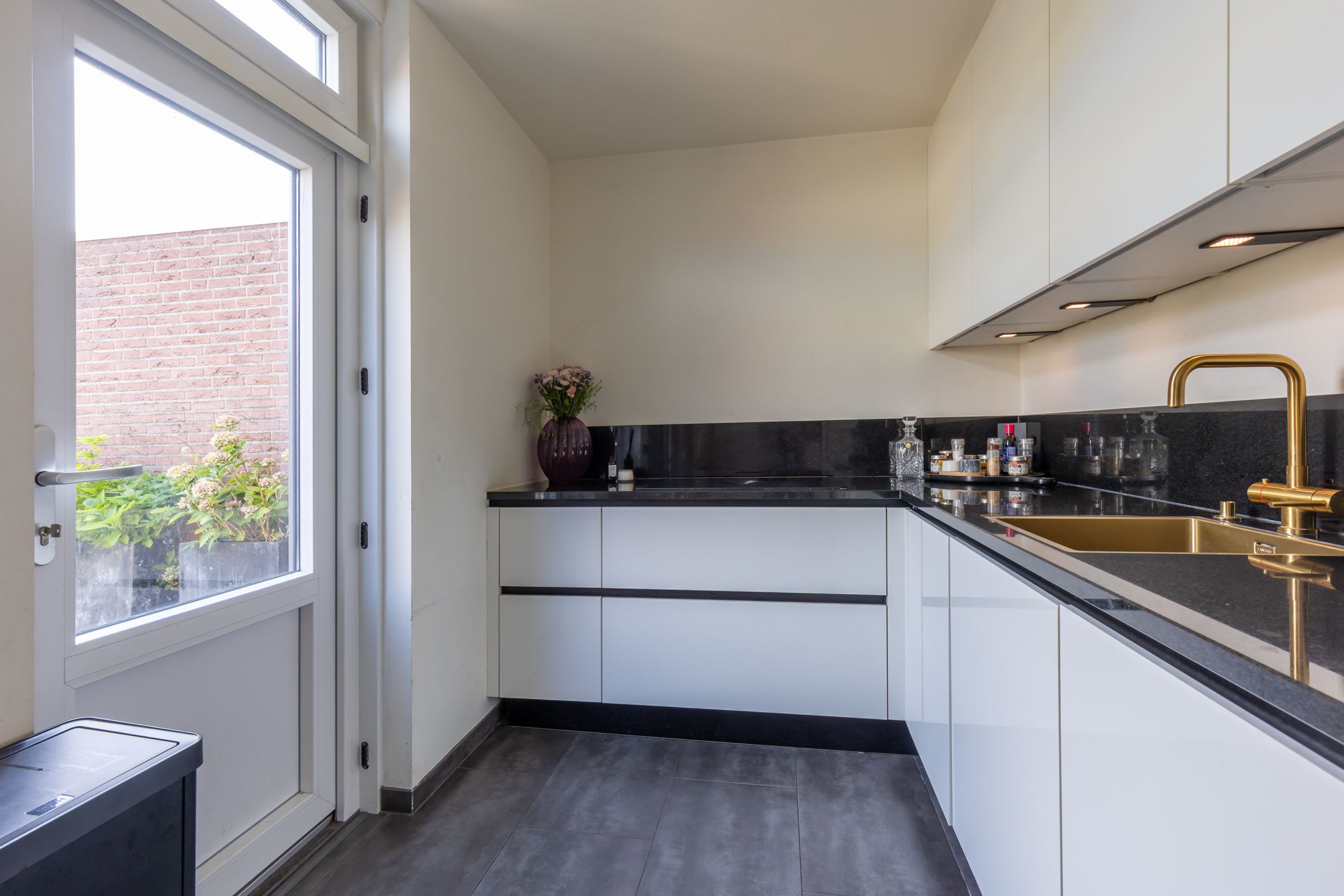 Photo 15 of Geentstraat 25