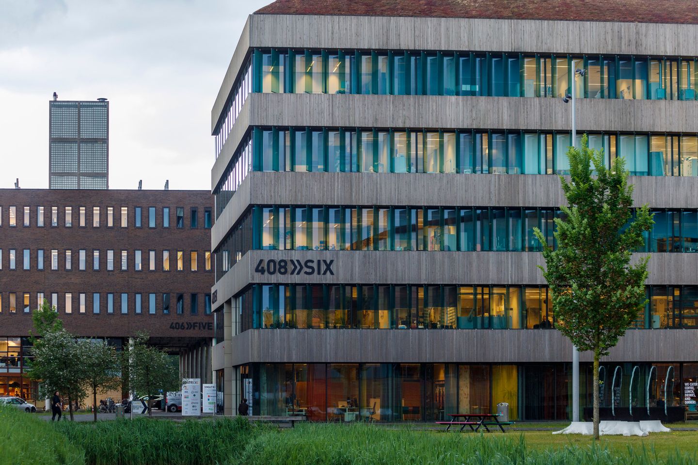 View photo 3 of Science Park 301-410