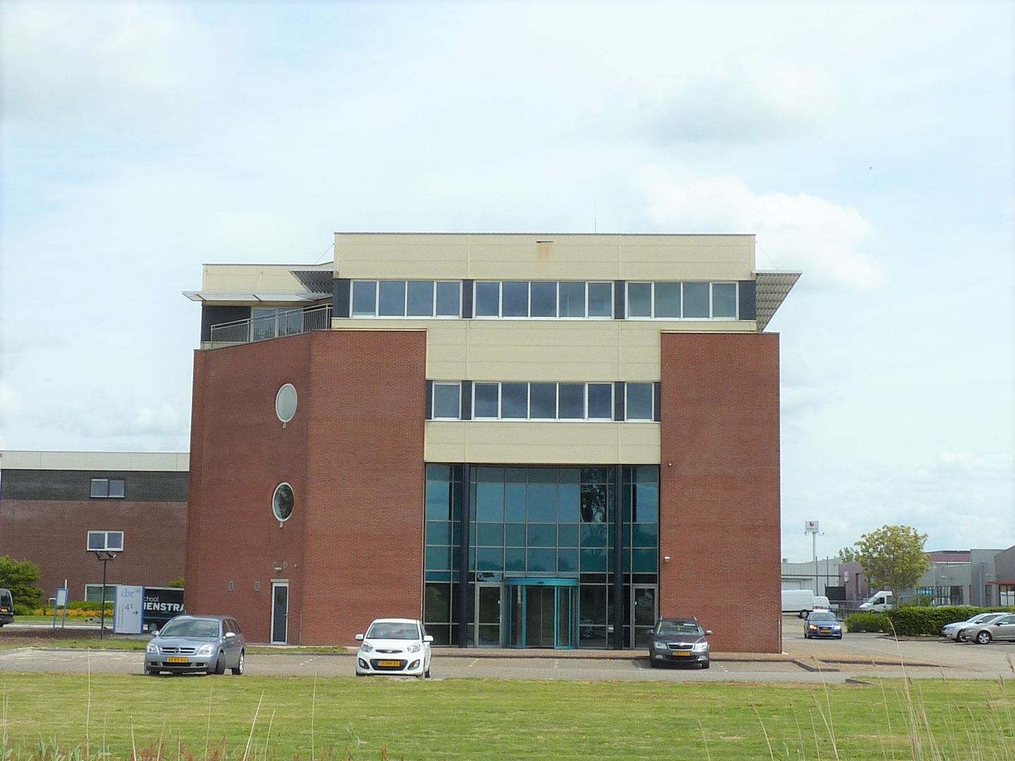 Bekijk foto 3 van Businesspark Friesland-West 41