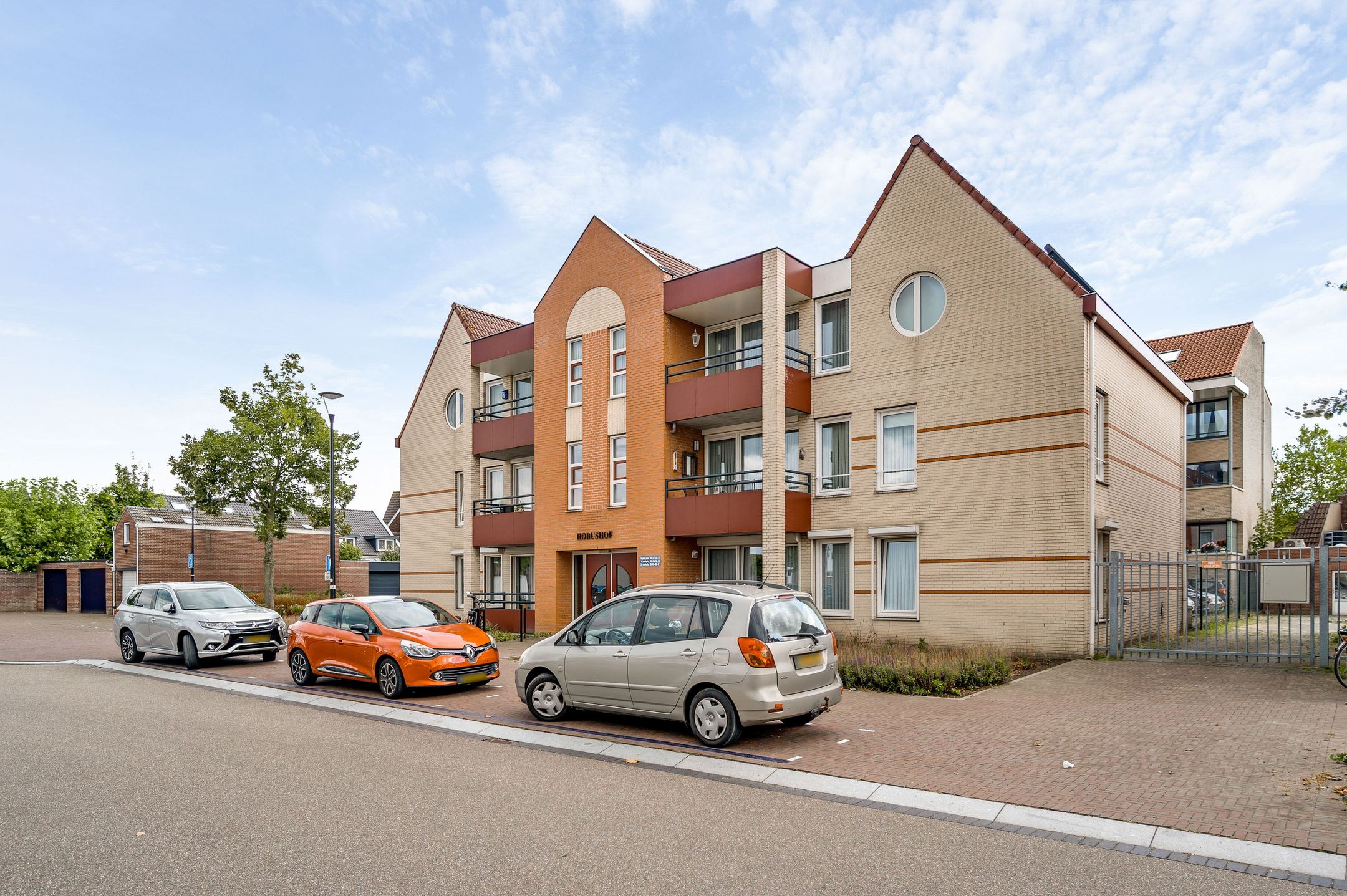 Photo 30 of Burgemeester Hobusstraat 65