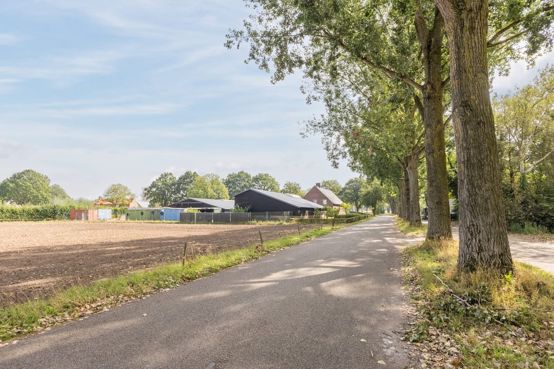 Photo 41 of De Ploegschaar 98