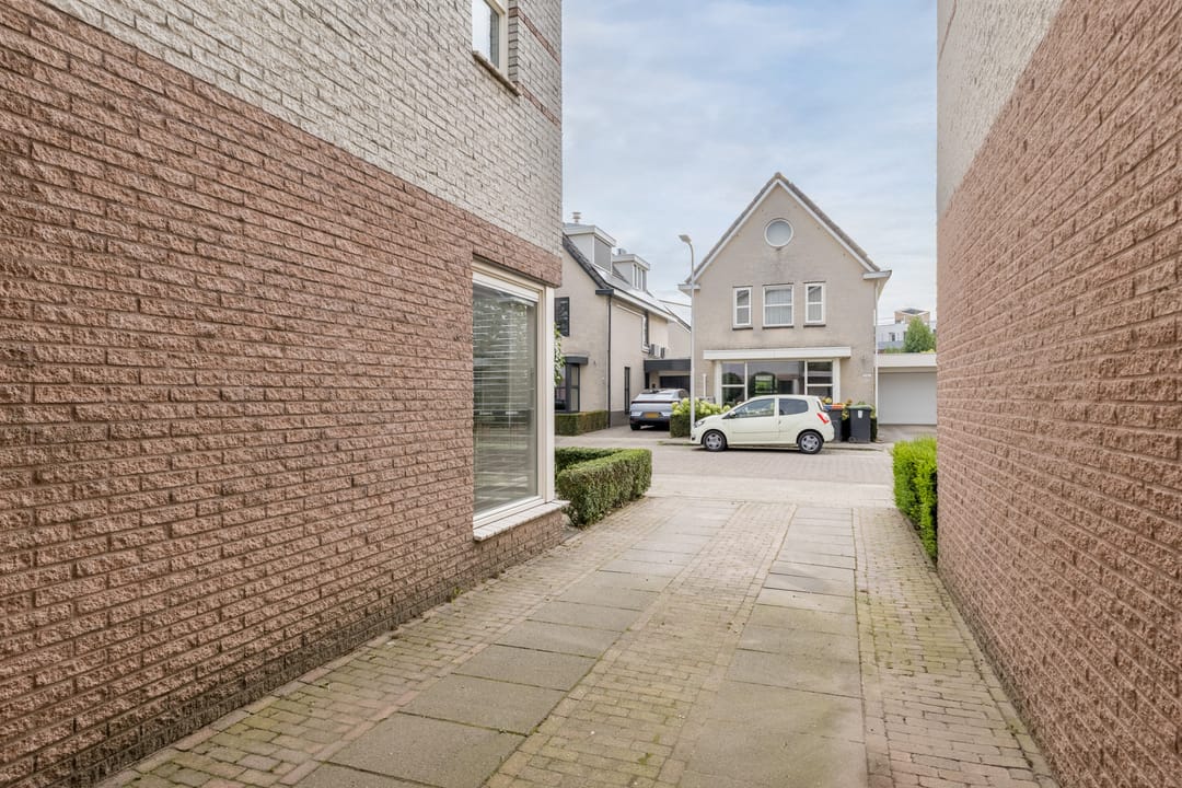 Photo 47 of De Ploegschaar 98