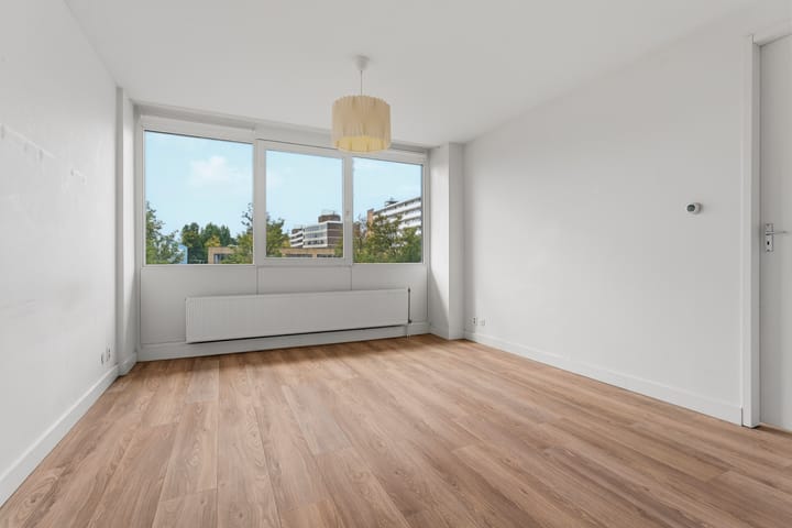 Photo 4 of Rijswijkstraat 145-B