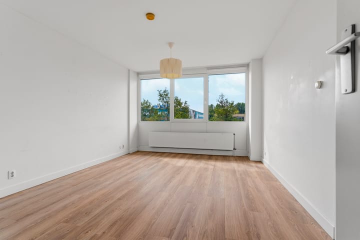 Photo 5 of Rijswijkstraat 145-B