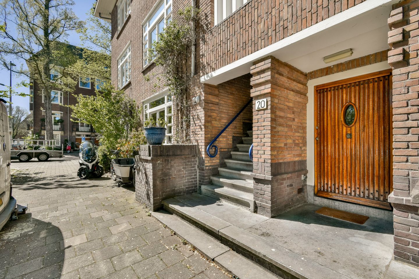 Photo 5 of Raphaëlstraat 20-H